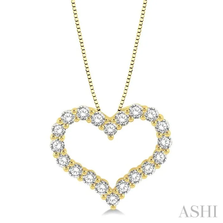 1 Ctw Heart Shape Round Cut Diamond Pendant With Chain in 14K Yellow Gold