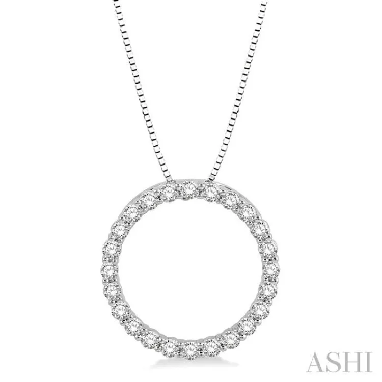 1/2 Ctw Circle of Love Round Cut Diamond Pendant With Chain in 14K White Gold