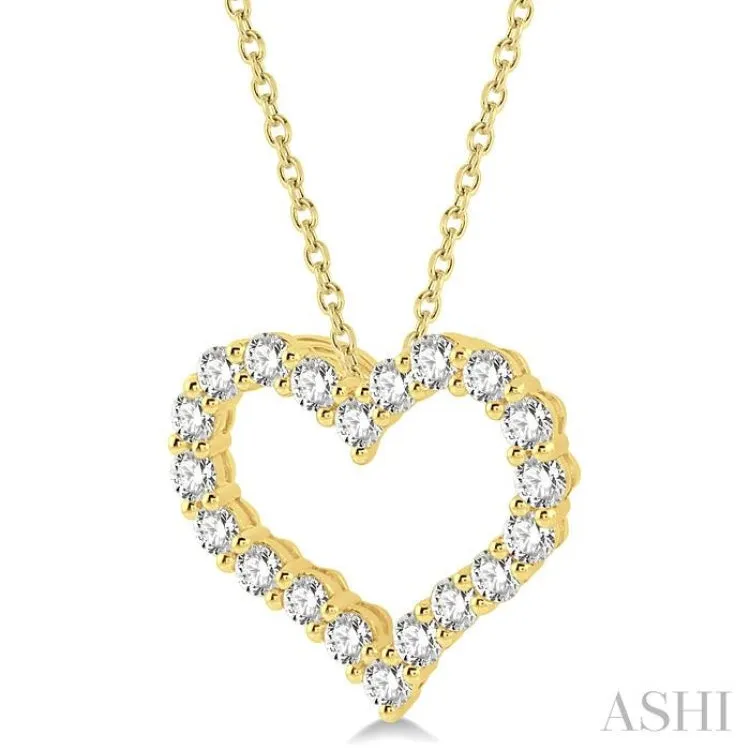 2 ctw Heart Shape Round Cut Diamond Pendant With Chain in 14K Yellow Gold