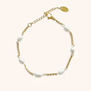 Coralie Freshwater Pearl Bracelet