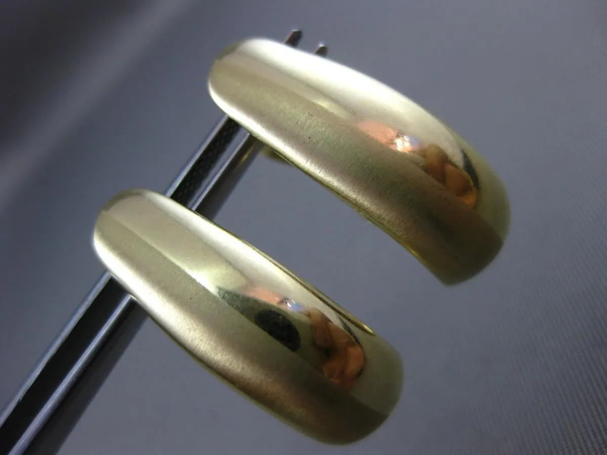 ESTATE WIDE 14KT YELLOW GOLD MATTE & SHINY ELONGATED OVAL HUGGIE EARRINGS 8mm