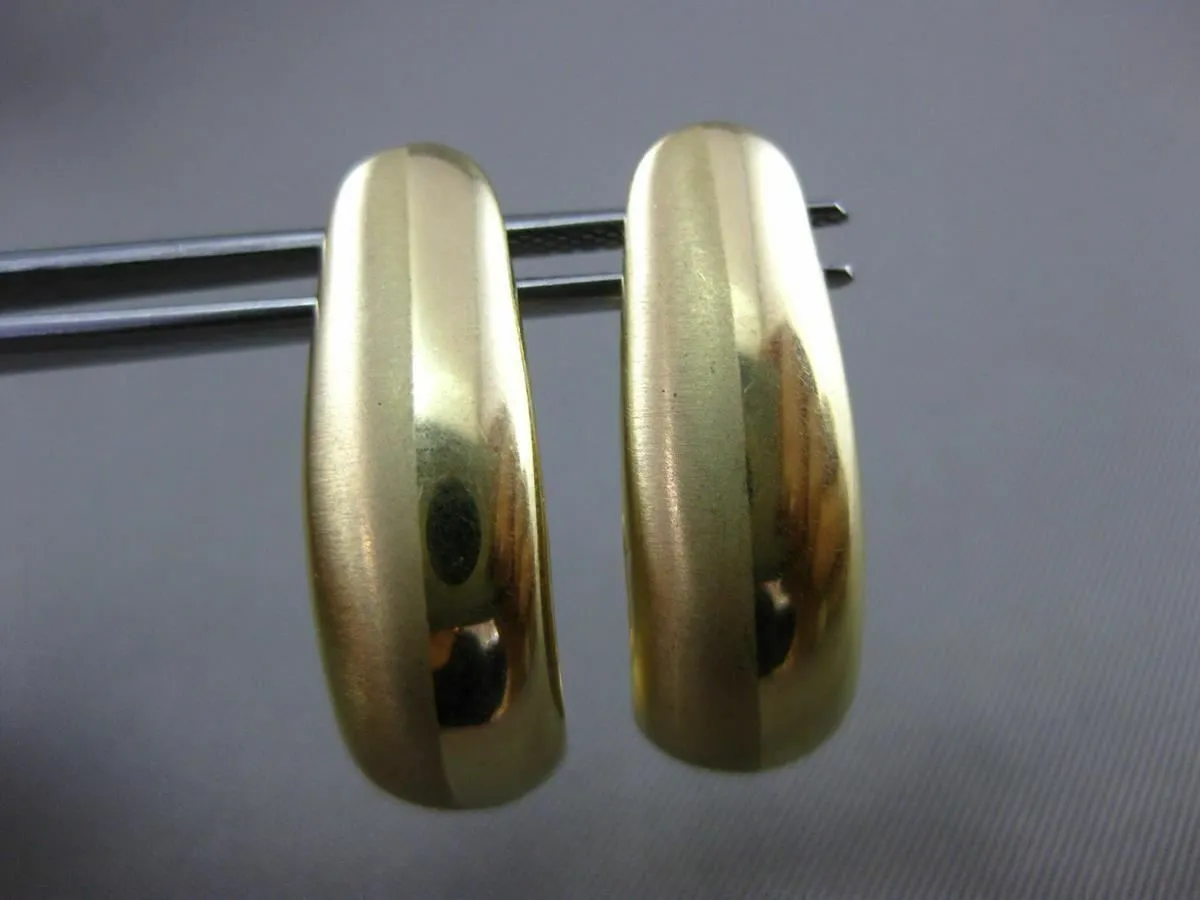 ESTATE WIDE 14KT YELLOW GOLD MATTE & SHINY ELONGATED OVAL HUGGIE EARRINGS 8mm