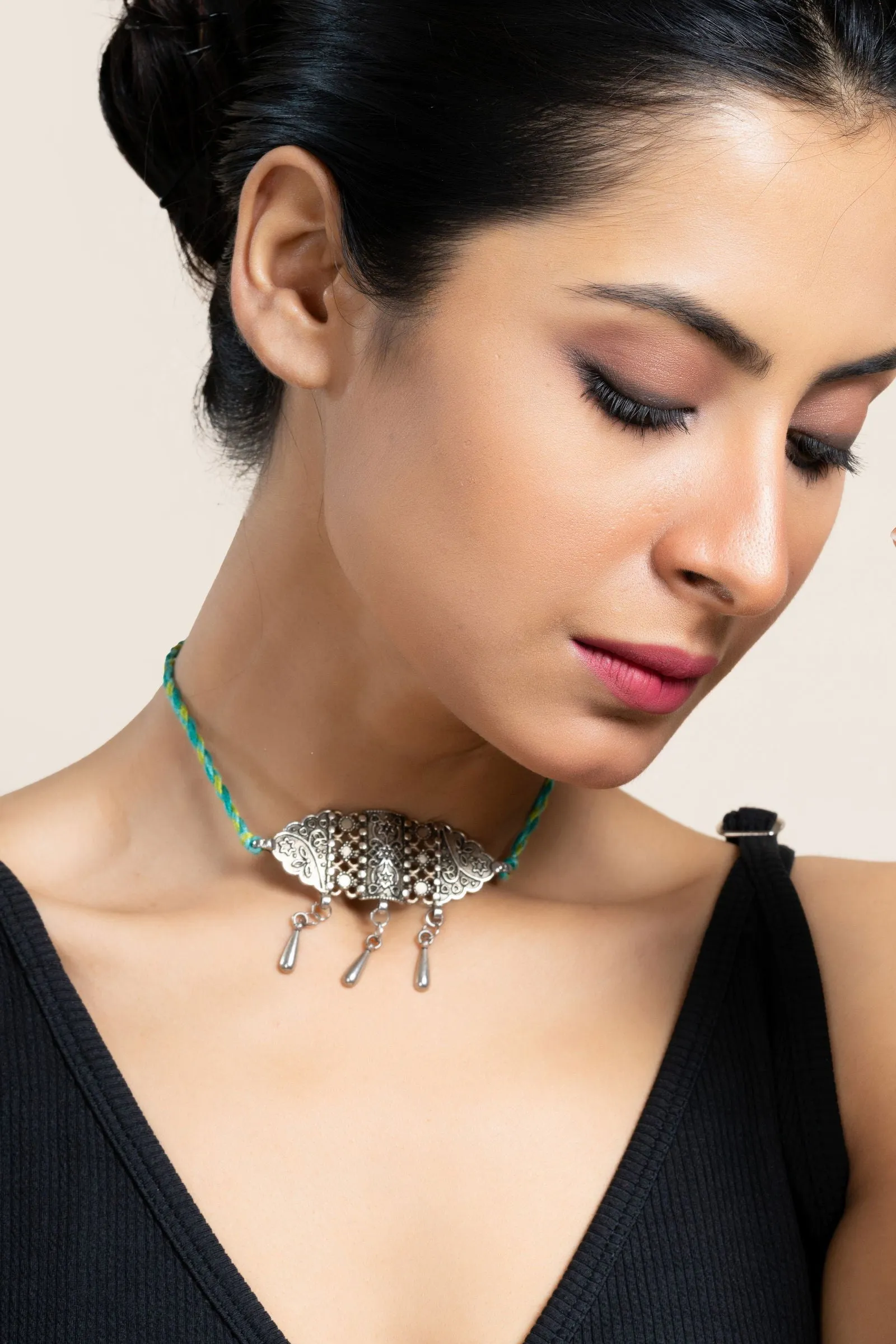 Handcrafted Green Turquoise Thread with German Silver Choker Necklace Jewelry for Women