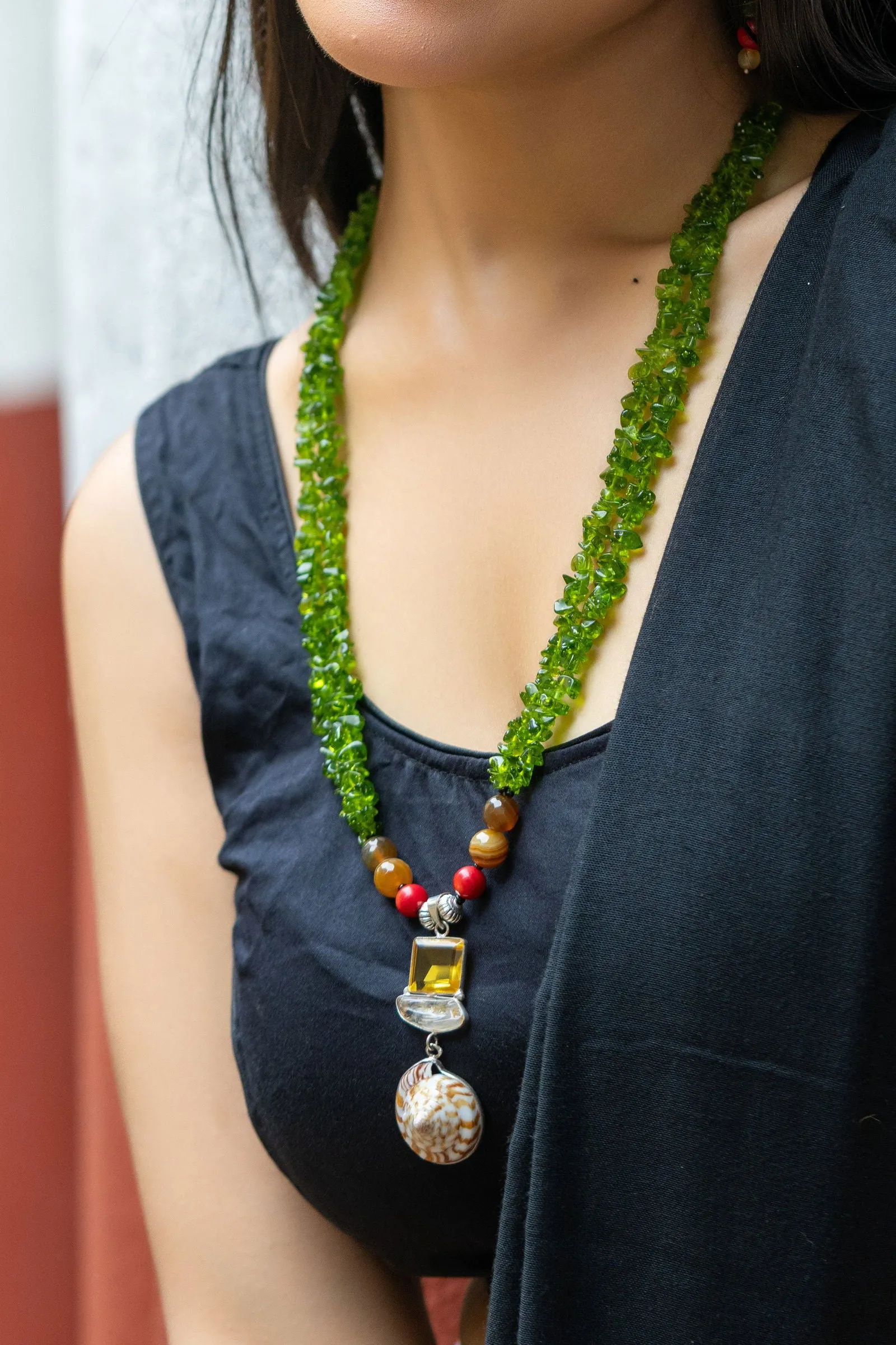 Handmade Semi precious Stone Pendant with Green Red Stone Necklace with Earrings Jewelry Set