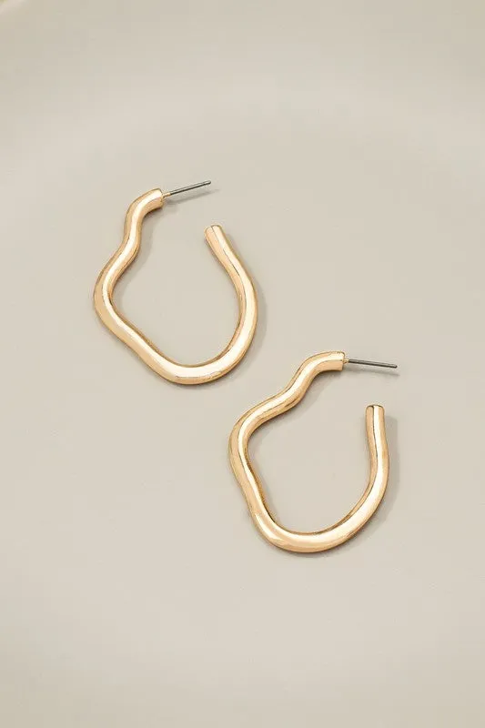 Irregular shape metal hoop earrings