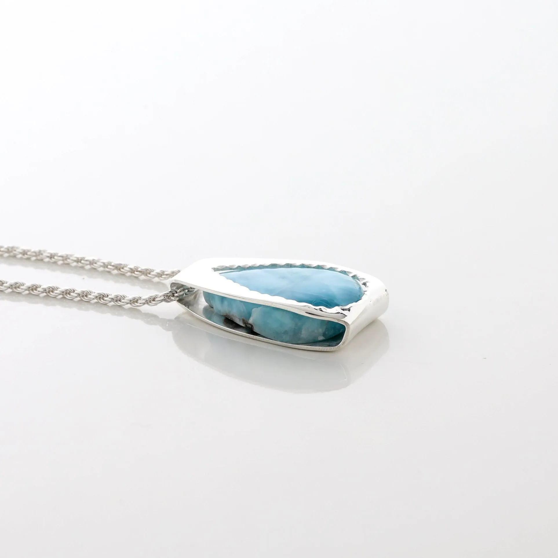 Larimar Pendant Pavona