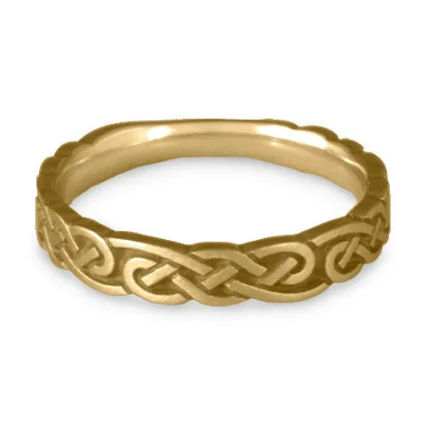 Narrow Borderless Infinity Wedding Ring in 14K Yellow Gold