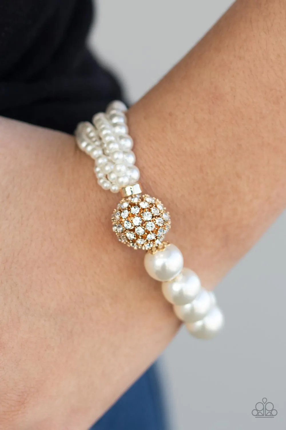 Paparazzi Vintage Collision - Gold Pearl Bracelet