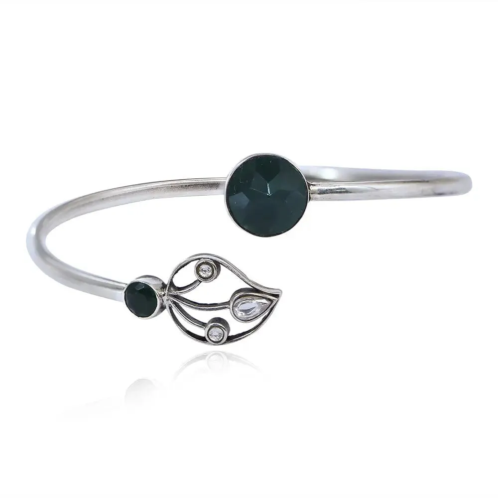 Silver 92.5 Aam Ras Cuff With Green Onyx