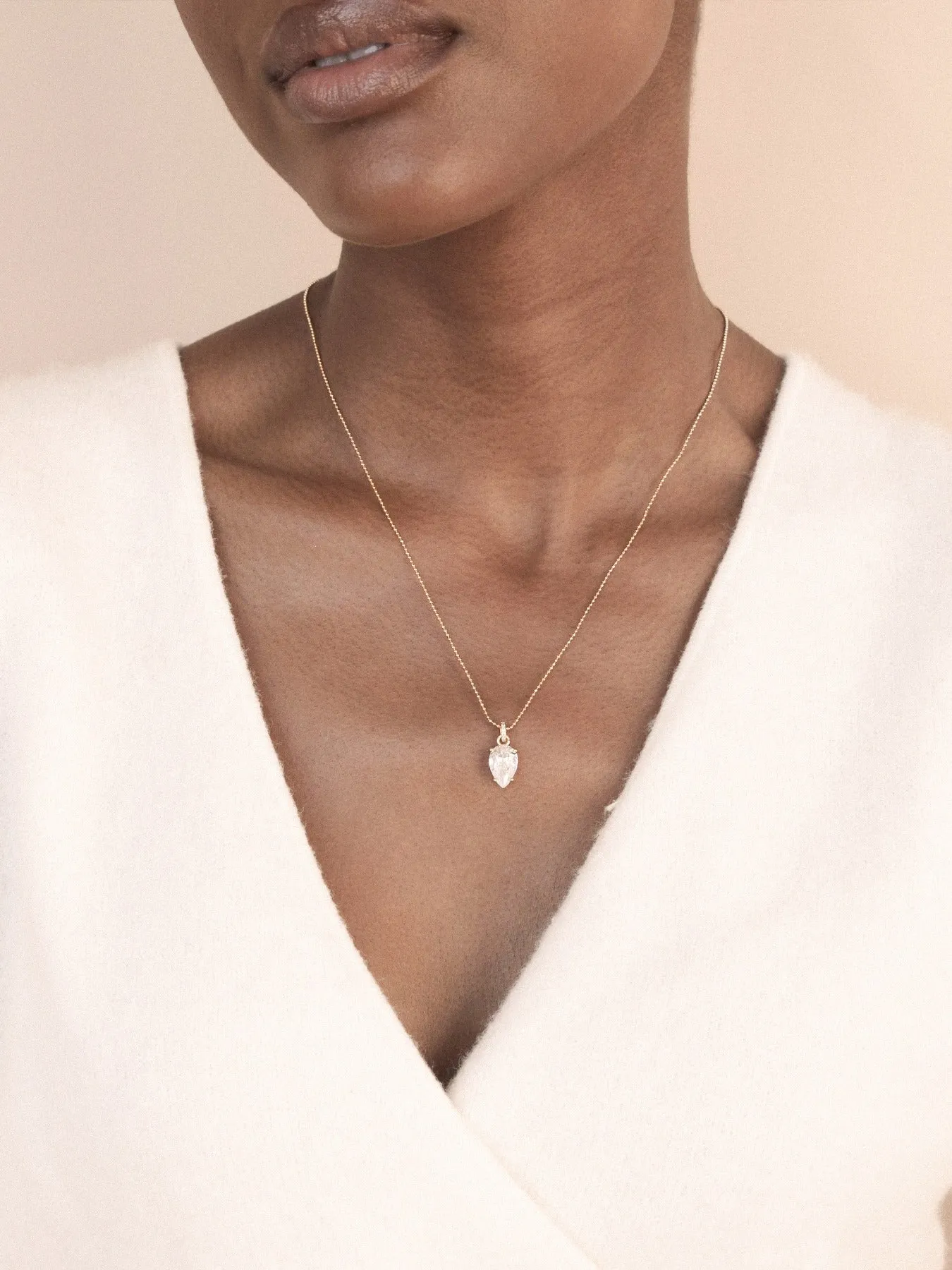 Thin and Delicate Crystal Pendant Necklace