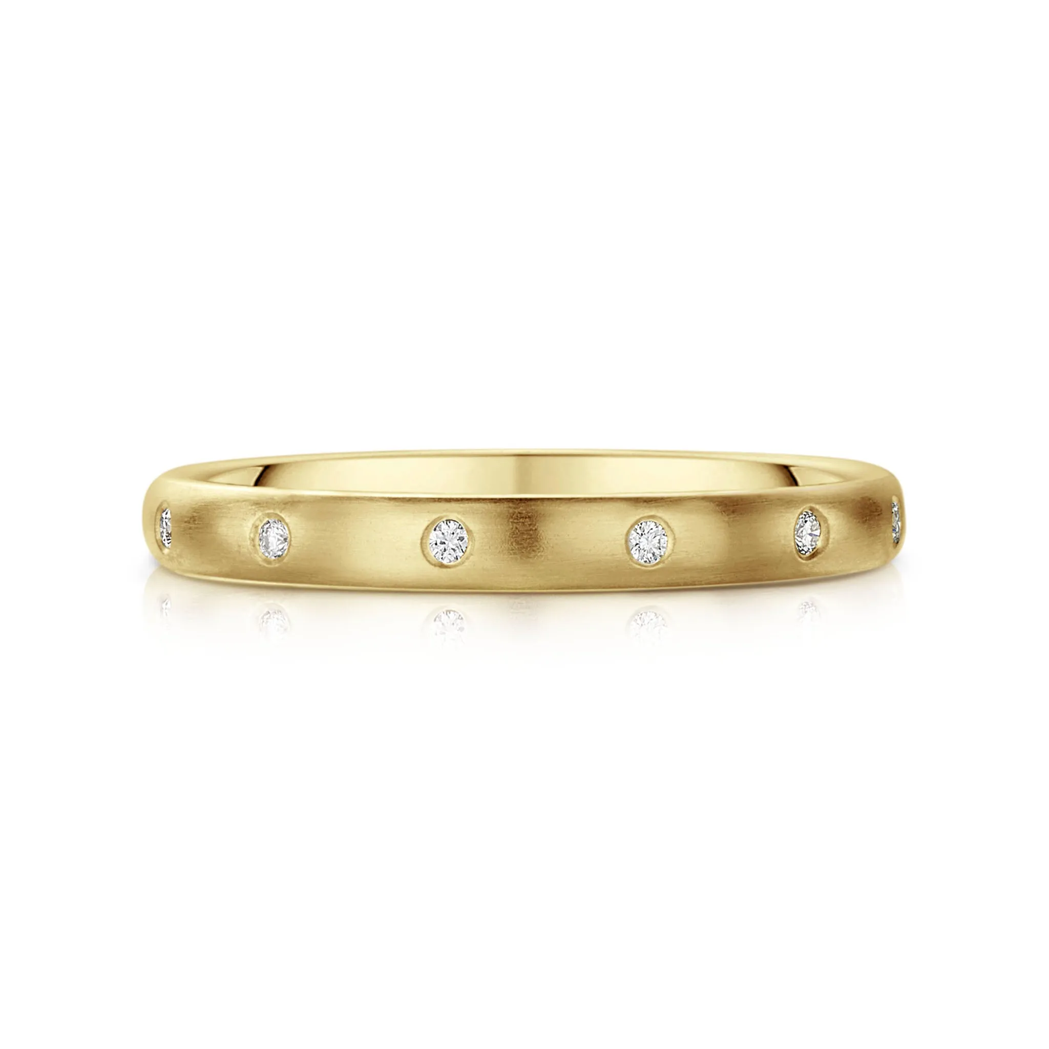 Traditional 12-diamond 3mm Wedding Ring in 9ct Yellow Gold