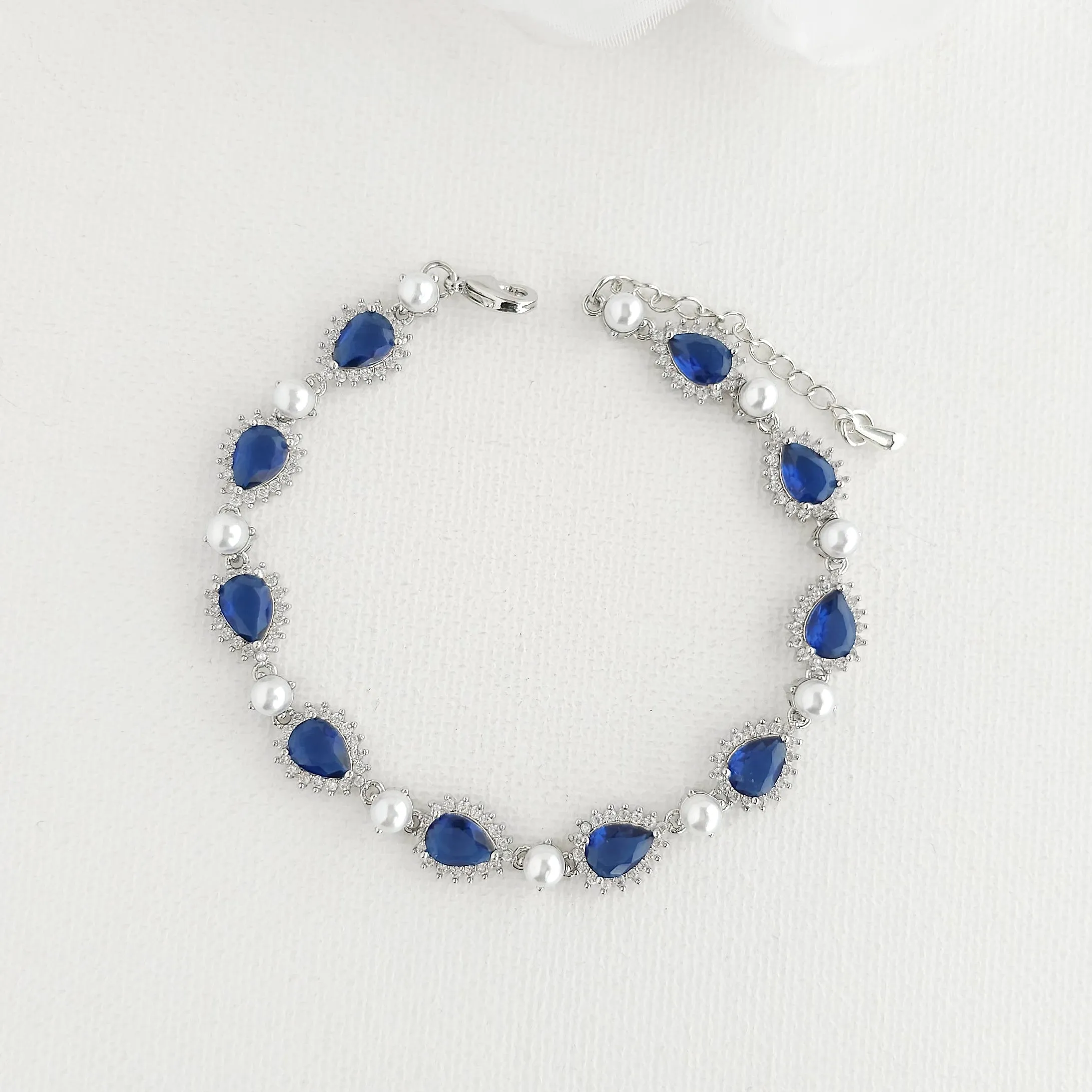 Women Blue Bracelet in Rose Gold with White Pearls-Aoi